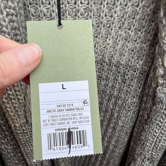 Goodfellow & Co women’s gray ombré cardigan - Picture 5 of 9